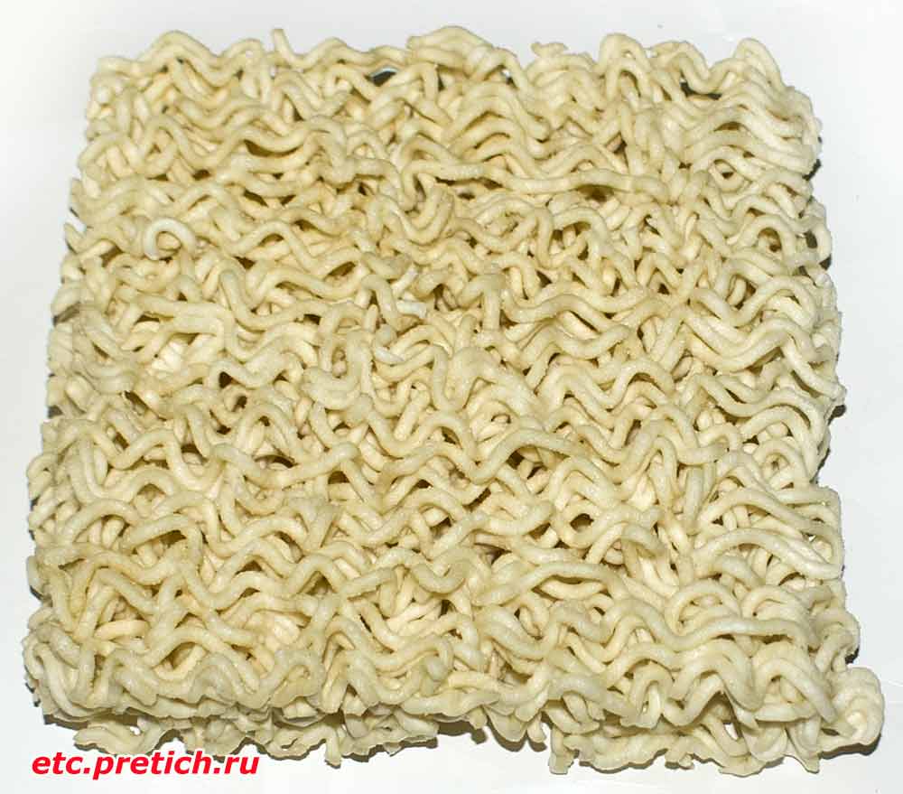 Брикет лапши HOGO RAMEN Chiken Flavor варить надо 5 минут